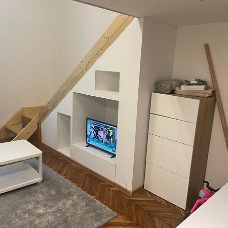 Gogolove Cozy Apartment Budapesta Exterior foto